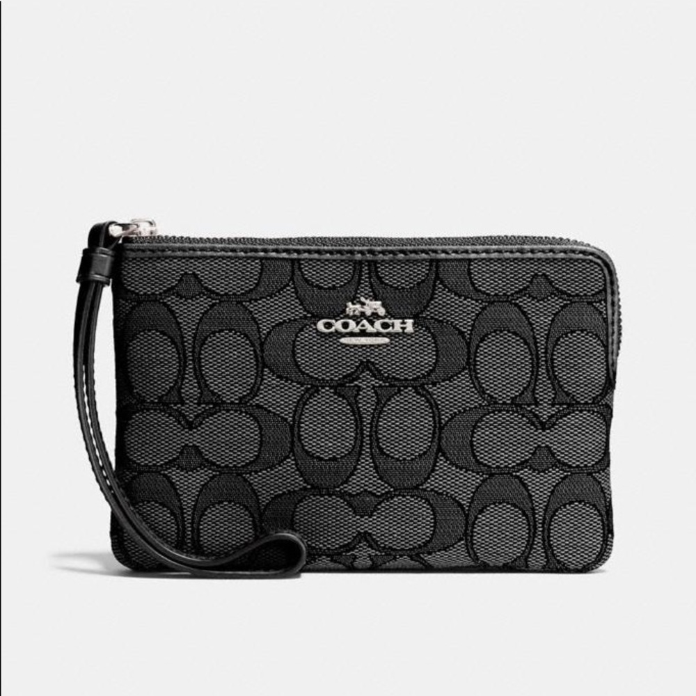 ✨Grey coach wallet✨